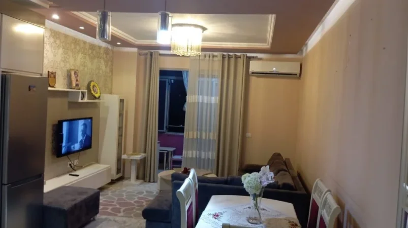 Tirane, jap me qera apartament 2+1+Aneks+Ballkon Kati 3, 110 m² 500 € (Astir, rruga Marie Kraja)