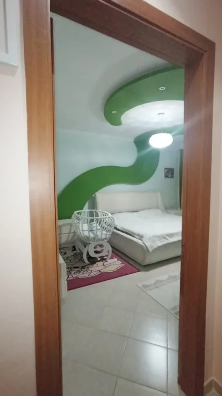 Tirane, jap me qera apartament 2+1+Aneks+Ballkon Kati 3, 110 m² 500 € (Astir, rruga Marie Kraja)