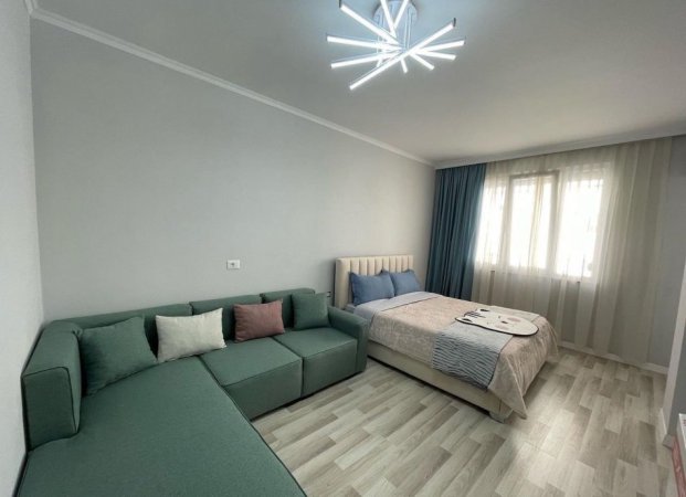 Tirane, jepet me qera garsonier Kati 3, 40 m² 500 € (Qender)