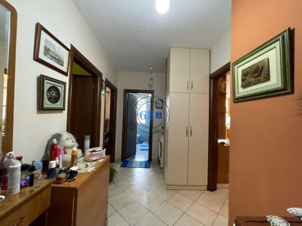Durres, shitet apartament 2+1+Ballkon Kati 5, 92 m² 86.000 € (Stadiumi, Durres)