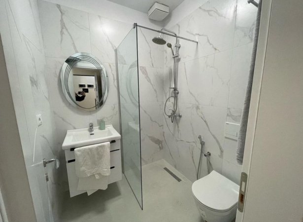 Tirane, jepet me qera garsonier 1+1 Kati 3, 40 m² 500 € (Qender)