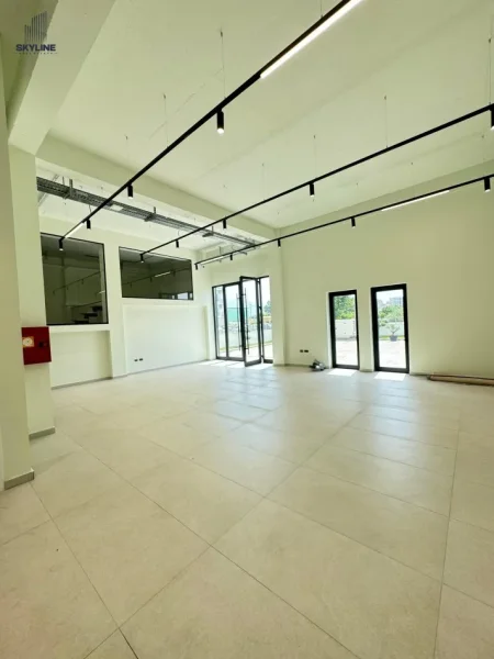 Tirane, jepet me qera magazine Kati 0, 15.000 € (Prane Top Channel)