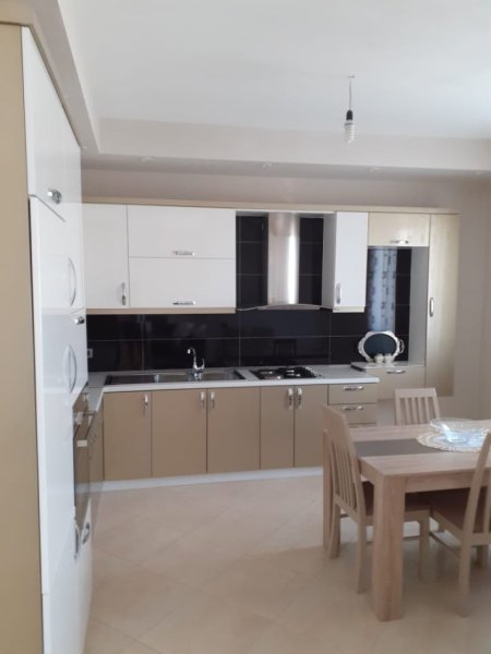 Tirane, jepet me qera Vile 3+1+Aneks+Ballkon Kati 2, 1 m² 1.000 € 