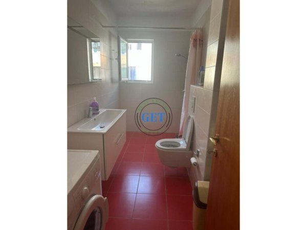 Durres, jepet me qera apartament 2+1+Ballkon Kati 3, 80 m² 380 € (Qender , Durres)