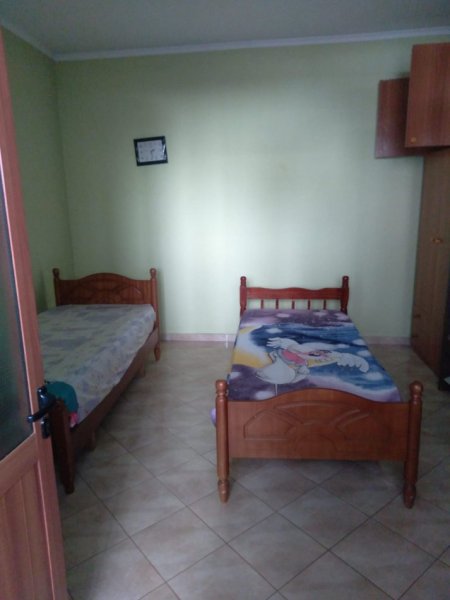 Tirane, jepet me qera apartament 2+1 Kati 1, 80 m² 350 € (DON BOSKO)