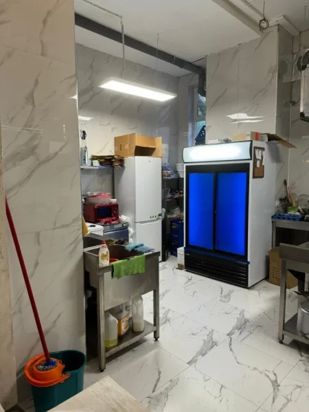 Tirane, shitet ambjent biznesi Kati 0, 78 m² 175.000 € (SHESHI WILLSON)