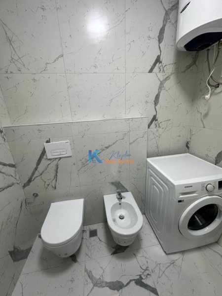Tirane, jepet me qera apartament 1+1 Kati 2, 65 m² 500 € (Rruga e Dibres, afer Shkolles se Bashkuar)