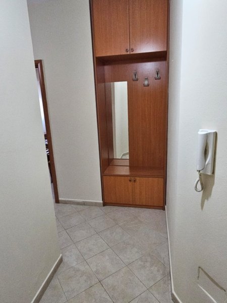 Tirane, jepet me qera 1+1+Ballkon Kati 6, 75 m² 470 € (Rruga e Dibres)
