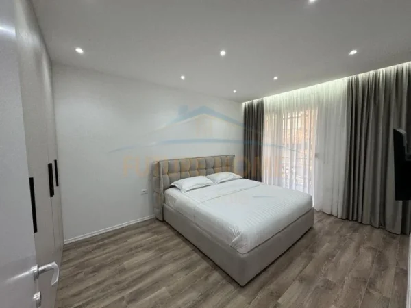 Tirane, jepet me qera apartament 2+1 Kati 2, 70 m² 900 € (Rruga e Bogdaneve)
