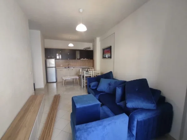Tirane, jepet me qera apartament 1+1+Ballkon Kati 4, 65 m² 400 € (teodor Keko astir)