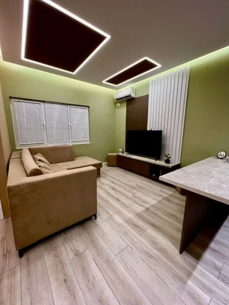 Tirane, shitet apartament 1+1+Ballkon Kati 6, 49 m² (Rruga Hoxha Tahsim)