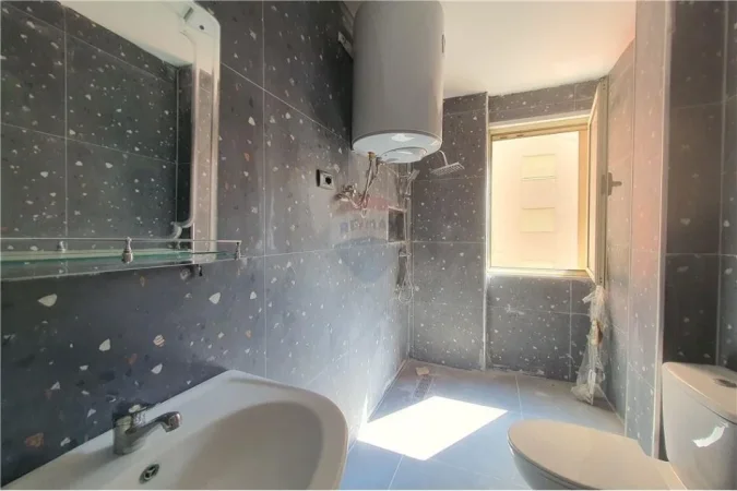 Tirane, jepet me qera apartament 1+1 Kati 3, 60 m² 370 € (Aleksandri i Madh)