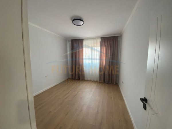 Tirane, jepet me qera apartament 2+1+2 Kati 8, 155 m² 1.200 € (Rruga e Durrësit)