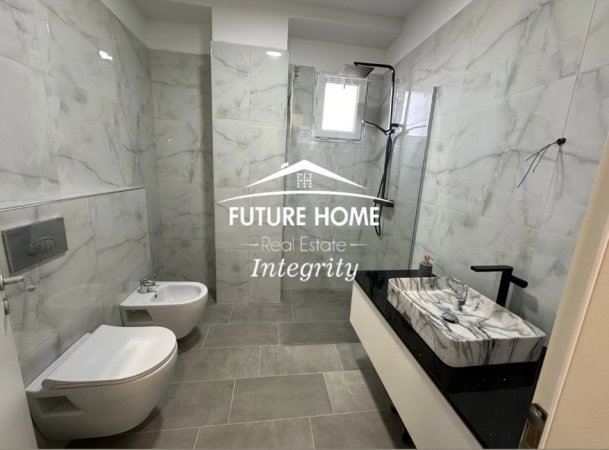 Tirane, jepet me qera apartament 2+1 Kati 6, 99 m² 700 € (Kompleksi Vind, Ali Demi)