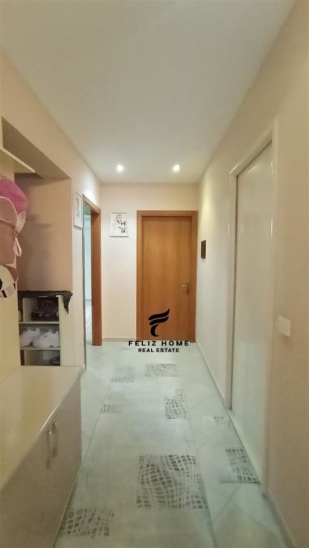Tirane, jepet me qera apartament 2+1 Kati 3, 90 m² 500 € (ASTIR)