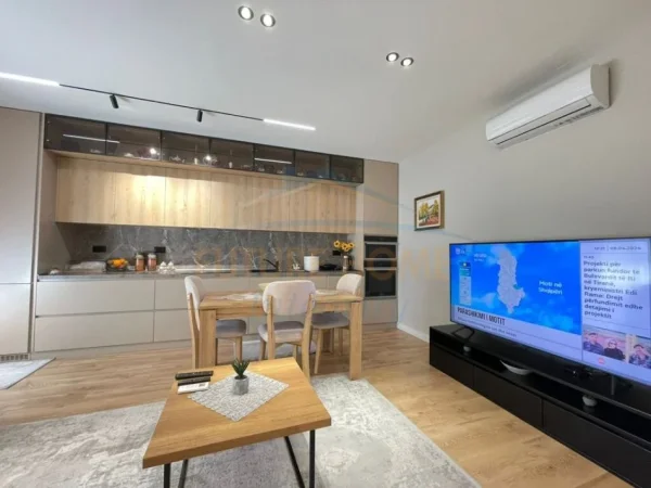 Tirane, shitet apartament 2+1 Kati 6, 116 m² 330000 € (Rruga Hoxha Tahsim)