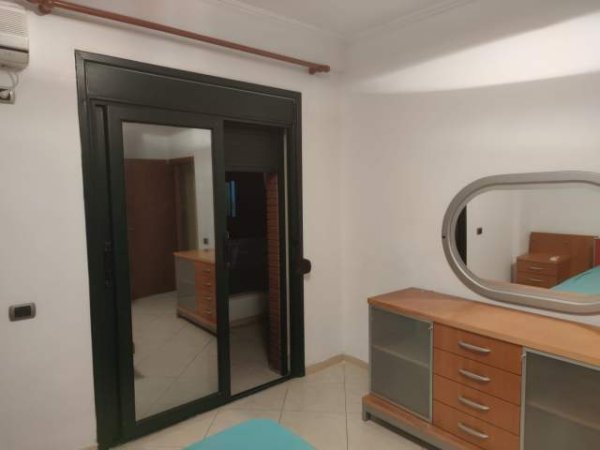 Tirane, jepet me qera apartament 2+1+BLK Kati 2, 108 m² 430 Euro (ferit xhajko)