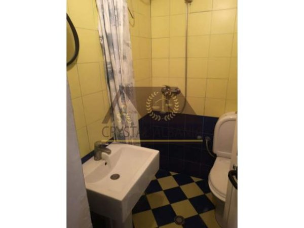 Tirane, jepet me qera garsonier 30 m² 20.000 Leke ("Zonja e Keshillit te Mire")