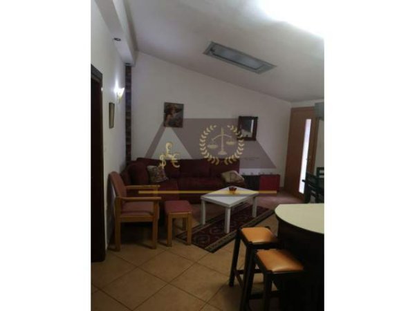 Tirane, jepet me qera apartament 2+1 Kati 3, 100 m² 350 Euro ("Zonja e Keshillit te Mire")