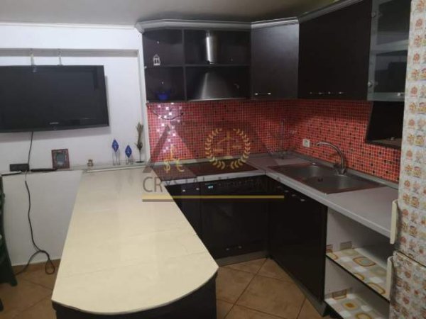 Tirane, jepet me qera apartament 2+1 Kati 3, 100 m² 350 Euro ("Zonja e Keshillit te Mire")