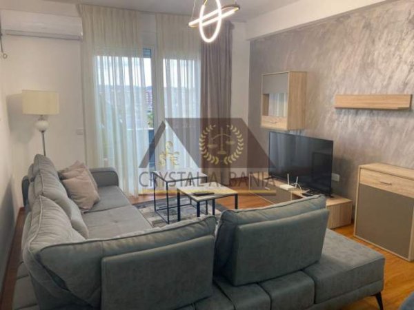 Tirane, jepet me qera apartament 2+1+BLK Kati 6, 110 m² 650 Euro (Rruga Ndre Mjeda)