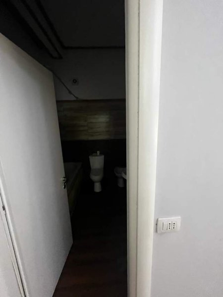 Tirane, jepet me qera apartament 3+1+BLK Kati 2, 109 m² 700 Euro (Zogu i Zi)