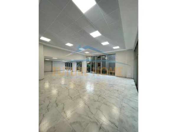 Tirane, jepet me qera ambjent biznesi Kati 0, 140 m² 1.200 Euro (Kodra e Diellit)