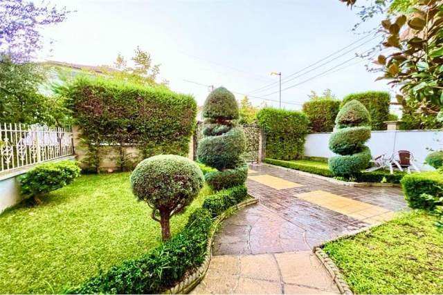 Tirane, jepet me qera apartament 2+1+BLK Kati 3, 120 m² 500 Euro (RRUGA ELBASANIT)