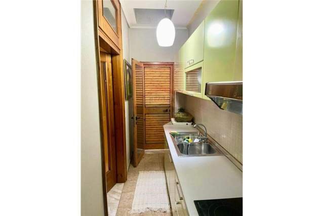 Tirane, jepet me qera apartament 2+1+BLK Kati 3, 120 m² 500 Euro (RRUGA ELBASANIT)