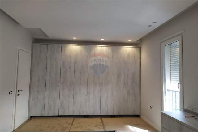 Tirane, jepet me qera apartament 1+1 70 m² 400 Euro (SHKOLLA BALETIT)