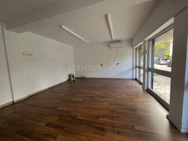Tirane, jepet me qera ambjent biznesi Kati 0, 55 m² 410 Euro (rruga siri kodra)
