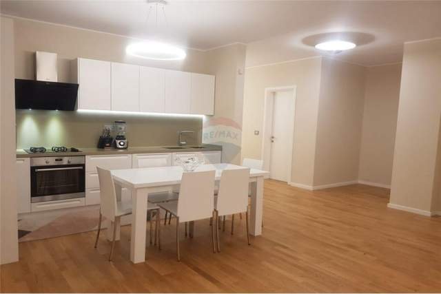 Tirane, jepet me qera apartament 2+1+BLK 120 m² 750 Euro (EDUARD MANO)