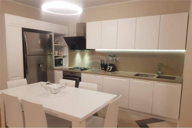 Tirane, jepet me qera apartament 2+1+BLK 120 m² 750 Euro (EDUARD MANO)