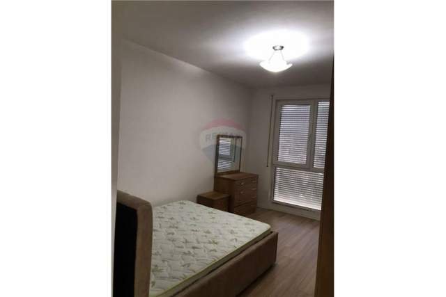 Tirane, jepet me qera apartament 2+1 Kati 5, 80 m² 500 Euro (DON BODKO)