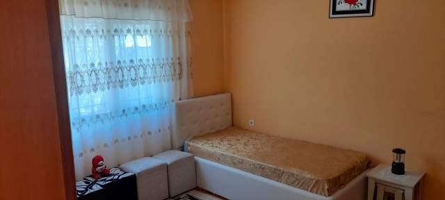 Tirane, jepet me qera shtepi 2+1+BLK Kati 1, 110 m² 30.000 Leke (llazar shapatini)