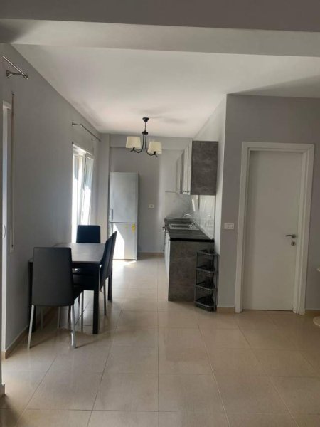 Tirane, jepet me qera apartament duplex 3+1+BLK Kati 3, 110 m² 550 Euro (xhorxh washington)