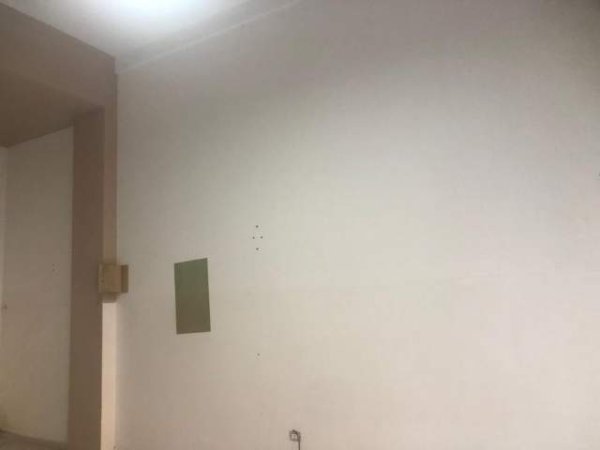 Tirane, jepet me qera ambjent biznesi Kati 0, 85 m² 850 Euro (kavajes)