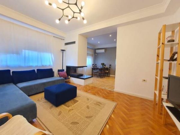 Tirane, jepet me qera apartament 2+1+A+BLK Kati 5, 80 m² 650 Euro (Qender)