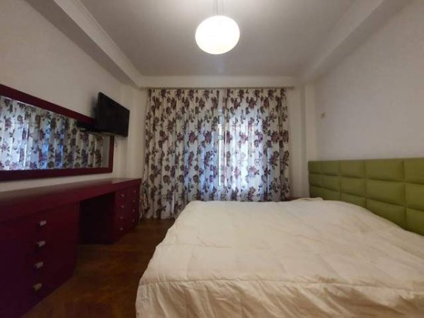 Tirane, jepet me qera apartament 2+1+A+BLK Kati 5, 80 m² 650 Euro (Qender)