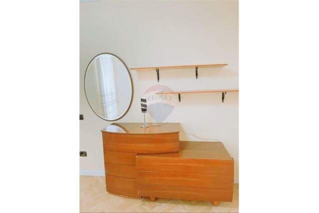 Tirane, jepet me qera apartament 2+1 104 m² 1.000 Euro (rruga qemal stafa)