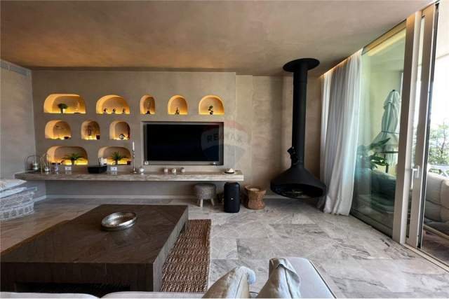Tirane, shitet apartament 4+1 364 m² 800.000 Euro (PALAS DHERMI)