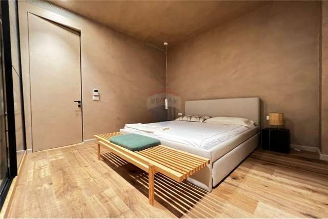 Tirane, shitet apartament 4+1 364 m² 800.000 Euro (PALAS DHERMI)