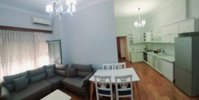 Tirane, jepet me qera apartament 3+1+A Kati 6, 95 m² 700 Euro (Muhamet Gjollesha)