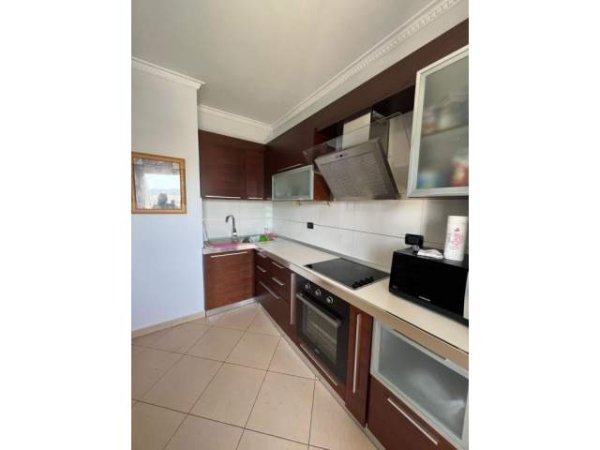 Tirane, jepet me qera apartament 2+1+BLK Kati 9, 120 m² 600 Euro (Zogut të Zi)