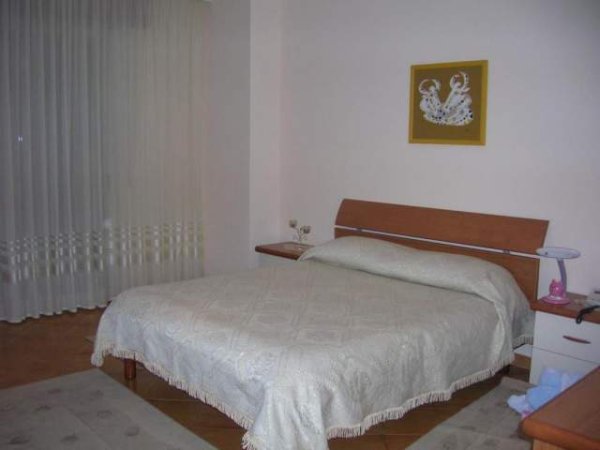 Tirane, jepet me qera apartament 2+1+BLK Kati 6, 110 m² 500 Euro (islam alla)