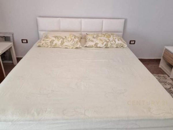 Tirane, jepet me qera apartament 2+1+BLK Kati 7, 94 m² 500 Euro (Zogut të Zi)