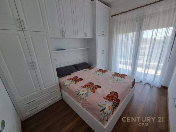 Tirane, jepet me qera apartament 1+1+BLK Kati 7, 650 Euro (rruga kavajes)