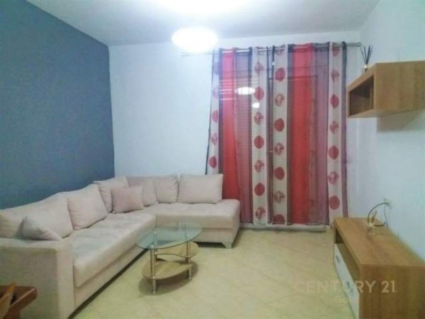 Tirane, jap me qera apartament 1+1+BLK Kati 3, 74 m² 350 Euro (rruga 5 maji)