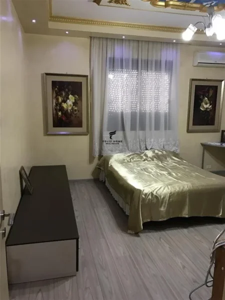 Tirane, jepet me qera Vile 3 Katshe Kati 4, 580 m² 1.200 € (INSTITUT)