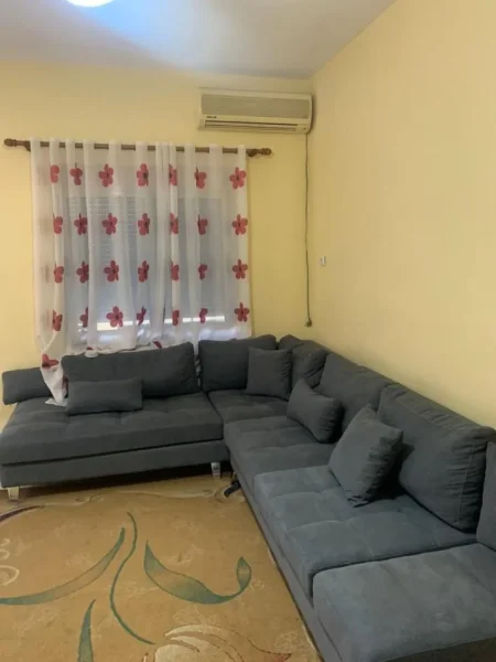 Tirane, jepet me qera apartament 2+1+Ballkon Kati 2, 85 m² 430 € (Don Bosko ,prane vodafone .)